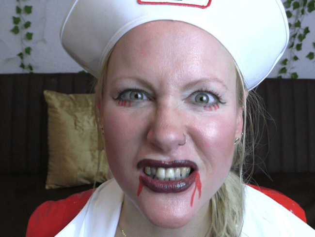 Halloween Special: böse Krankenschwester lässt Dich spritzen